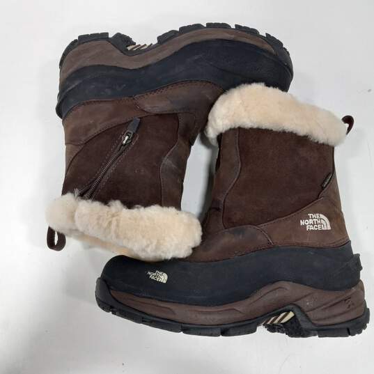Buy the The North Face Women's Brown Leather Snow Boots Size 7.5 ...