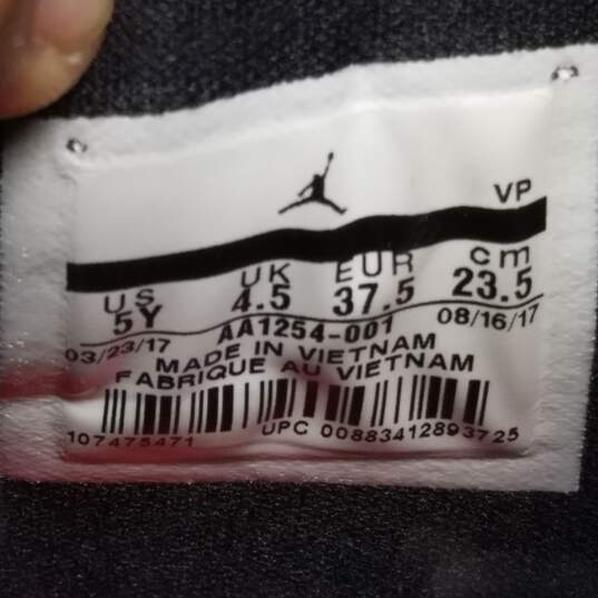 Air Jordan 32 Banned (GS) Athletic Shoes Black Red AA1254-001 Size 5Y Women's Size 6.5 image number 8