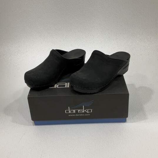 NIB Dansko Womens Black Leather Round Toe Slip On Clog Shoes Size 36 image number 2