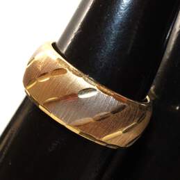 14K Multi-Tone Gold Ring Band Size 7 - 1.97g alternative image