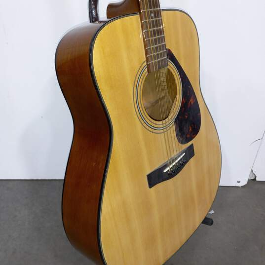 Yamaha Acoustic Guitar image number 6