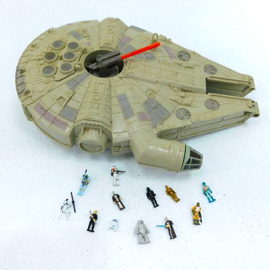 1995 Micro Machines Star Wars Millennium Falcon Playset w/ Figures image number 1