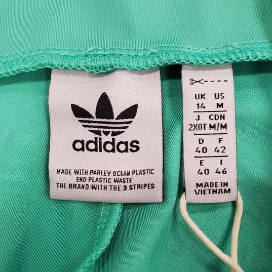 Adidas Women Green Short Tights M NWT image number 4