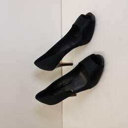 White House Black Market Black Heels Size 7.5 alternative image