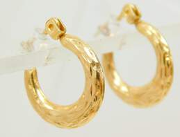 14K Yellow Gold Etched Puffed Tapered Hoop Earrings 0.7g