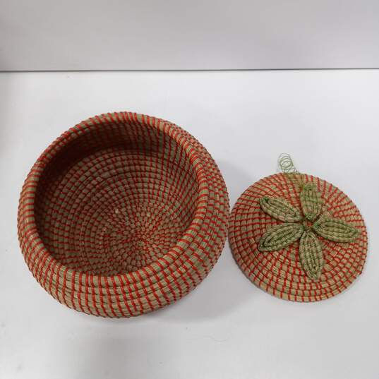 Handmade Woven 'Strawberry' Basket w/Lid image number 2