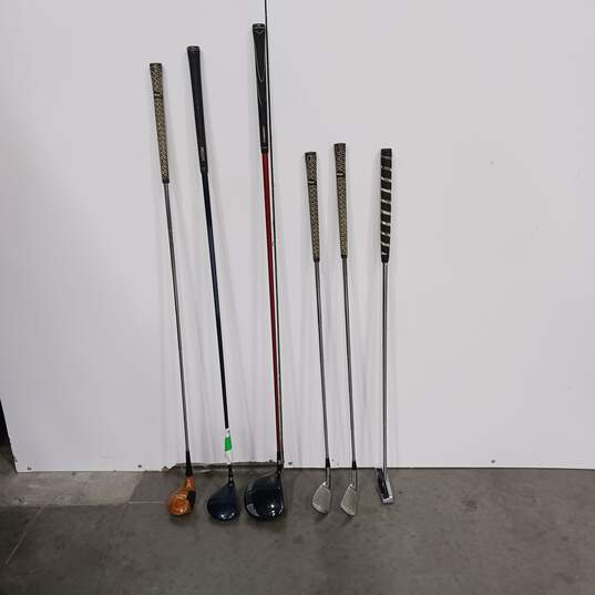Bundle of 6 Assorted Golf Clubs image number 1
