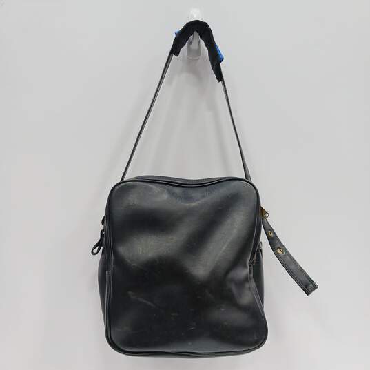 Vintage Samsonite Black Carry-On Bag with Adjustable Strap image number 2