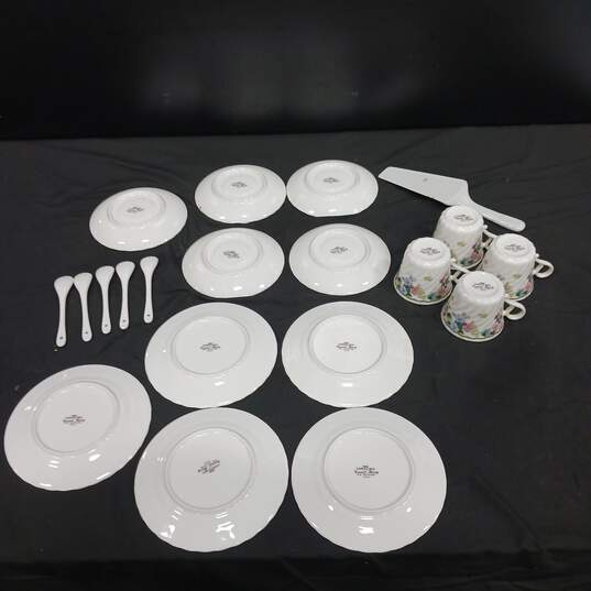 Vintage Bundle of Piece Exceed Bon Grand Berry Ceramic Plate Set w/4 Tea Cups, 5 Spoons and One Cake Serving Edge image number 2