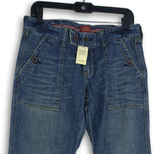 NWT Abercrombie & Fitch Womens Blue Denim Flat Front Wide-Leg Jeans Size 8 image number 3