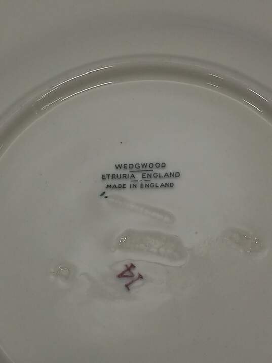 Set of 6 Wedgwood Etruria Plates image number 3