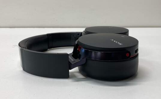 Sony Bluetooth Headphones Model MDR -XB950BT image number 4