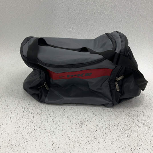 Mens Gray Black Outer Pocket Zip Around Adjustable Strap Travel Duffle Bag image number 2