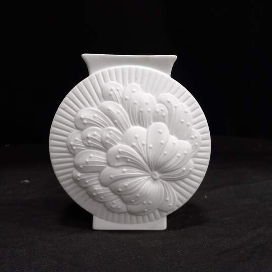 Kaiser Germany Vintage White Ceramic Vase image number 1