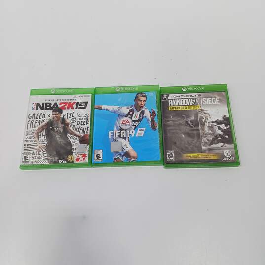 Bundle of 5 Microsoft Xbox One Video Games image number 5
