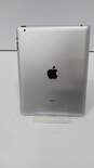Apple iPad 2 image number 2