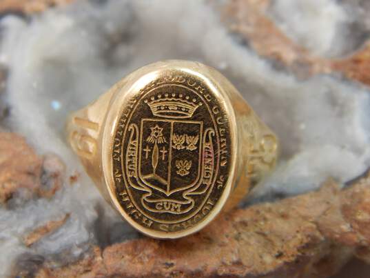 VNTG 1975 10K Yellow Gold High School Class Ring 8.7g image number 1