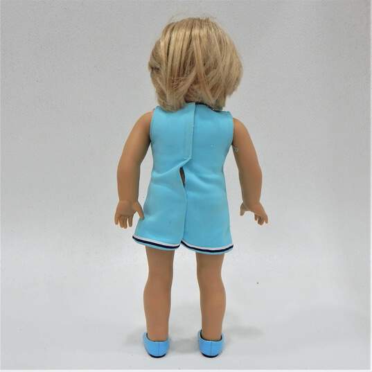 2014 American Girl Doll W/ Blue Eyes Star Earrings Cheerleader Dress image number 4
