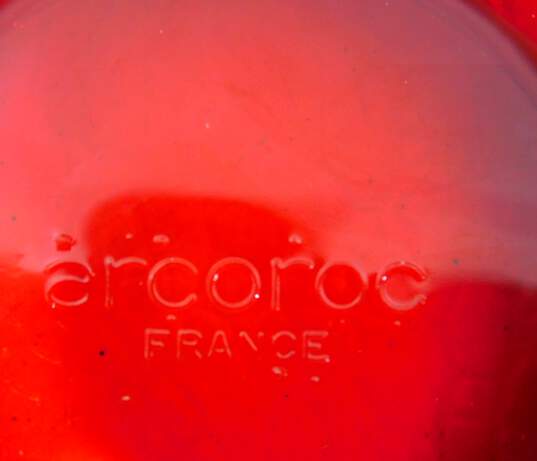 Pair Of Vintage Arcoroc France Ruby Red Tulip Scallop Edge Berry Dessert Bowls image number 3