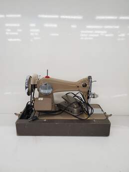 VTG Imperial Deluxe Precision Sewing Machine for parts & repair