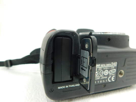 Nikon D40 DSLR Digital Camera Body Tested image number 6