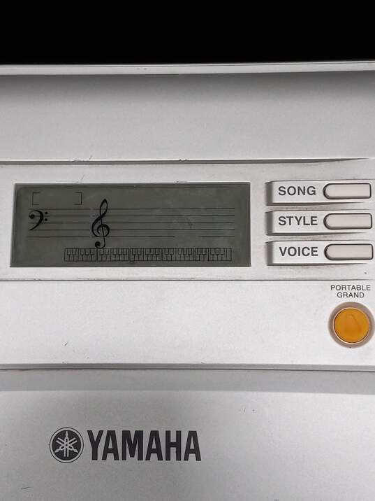 Yamaha Portatone  Electronic Keyboard image number 7