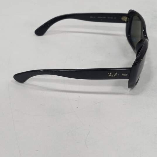 2 Pairs of Rayban Sunglasses With 1 Case image number 3