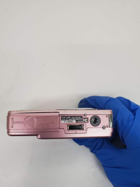 Sony Cyber-shot DSC-W55 7.2MP Digital Camera Pink for parts and repair image number 4