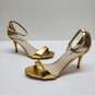 WOMEN'S STEVE MADDEN 'SILLLY' GOLD PATENT LEATHER HEELS SIZE 9M image number 1