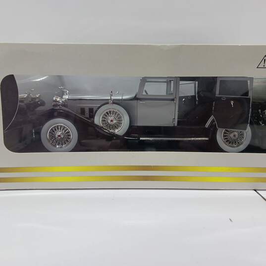 Signature Models 1930 Packard Lebaron image number 3