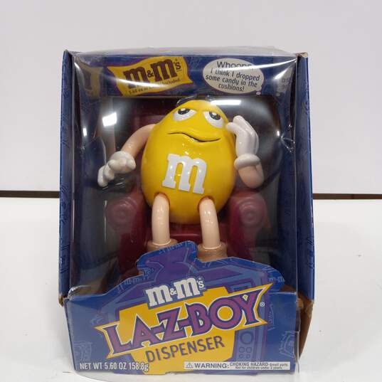 Yellow M&M La-Z-Boy Candy Dispenser Limited Edition Collectible IOB image number 1