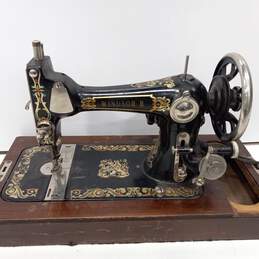 Vintage National Sewing Machine Co. Windsor B Sewing Machine with Foot Pedal alternative image