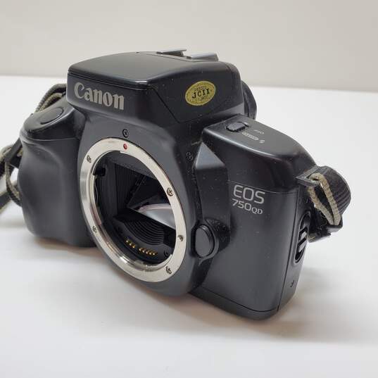 Canon Eos 750 35mm Camera Body For Parts/Repair image number 2