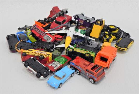 Assorted Die Cast Cars Tractors Construction Vehicles Hot Wheels Maisto Ertl image number 1