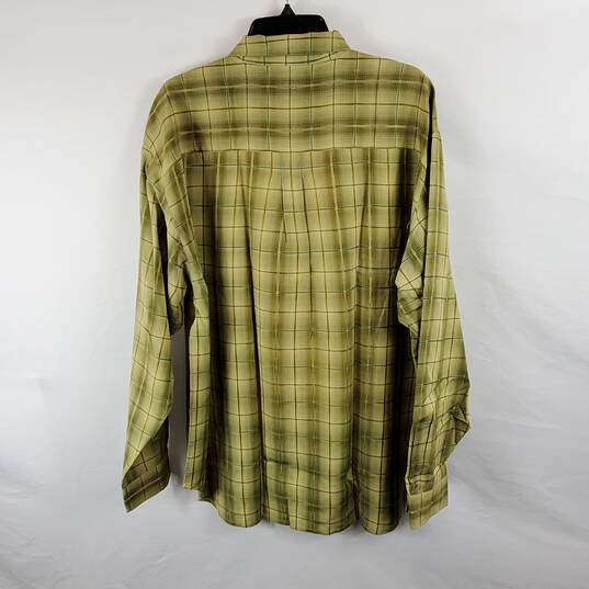 Tommy Bahama Men's Green Silk Button Up XL image number 2