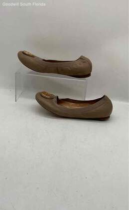Tory Burch Womens Beige Flat Shoes Size 6