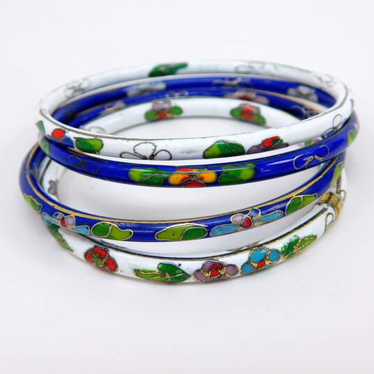 VNTG Blue & White Enamel Floral Cloisonné Bangle Bracelets image number 1