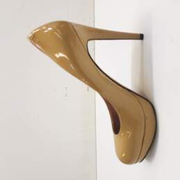 Vince Camuto Beige Platform Heels Women's Size 8.5B alternative image