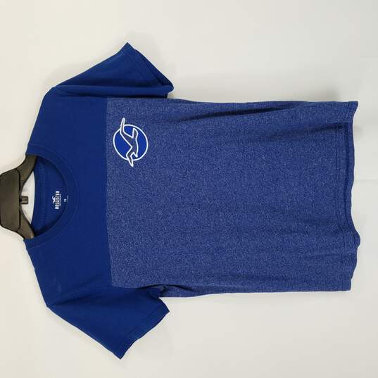 Hollister Men Blue T Shirt XS image number 1