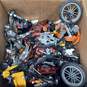 10.5lb Bundle of Assorted Bionicle Pieces and Parts image number 1