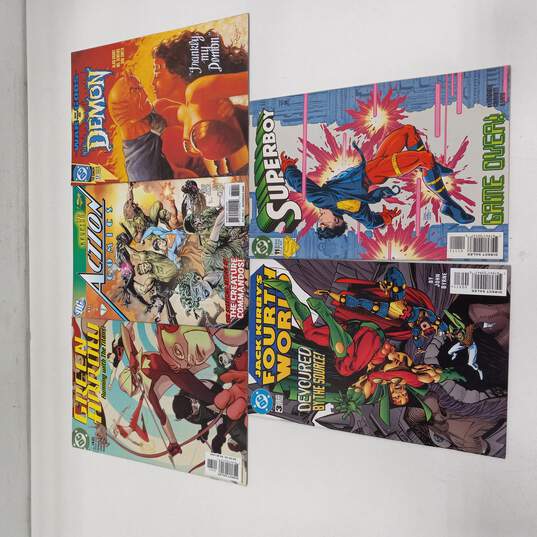Bundle of 15 Assorted DC Comic Books image number 4
