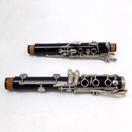 Vito and Yamaha Brand B Flat Clarinets w/ Cases and Accessories (Set of 2) alternative image