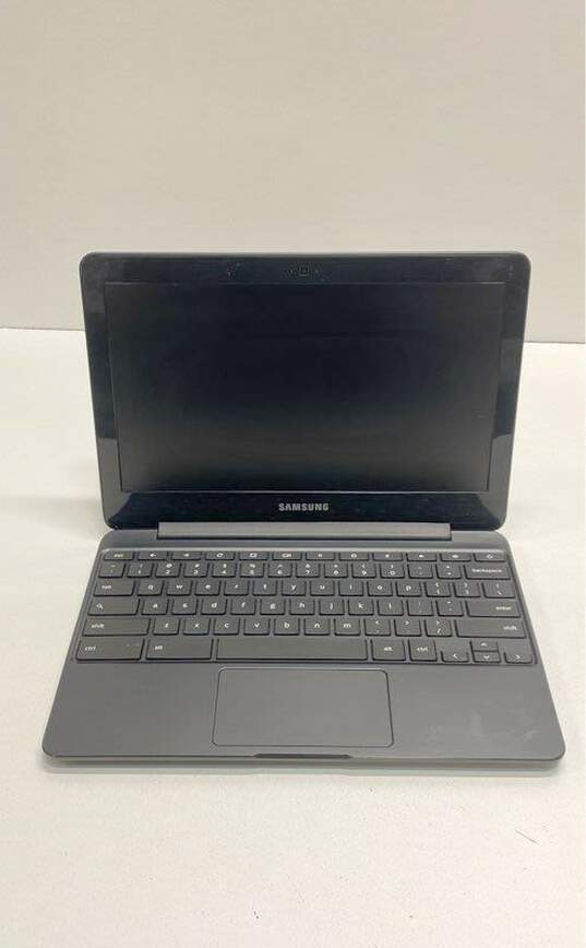 Samsung XE5000C13 Chromebook 3 11.6" Intel Celeron Chrome OS image number 1