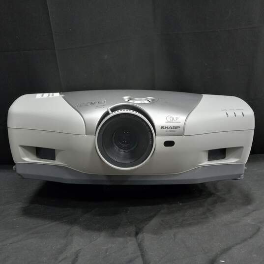 Sharp Vision Projector XV-Z9000U with Controller & Manual image number 2