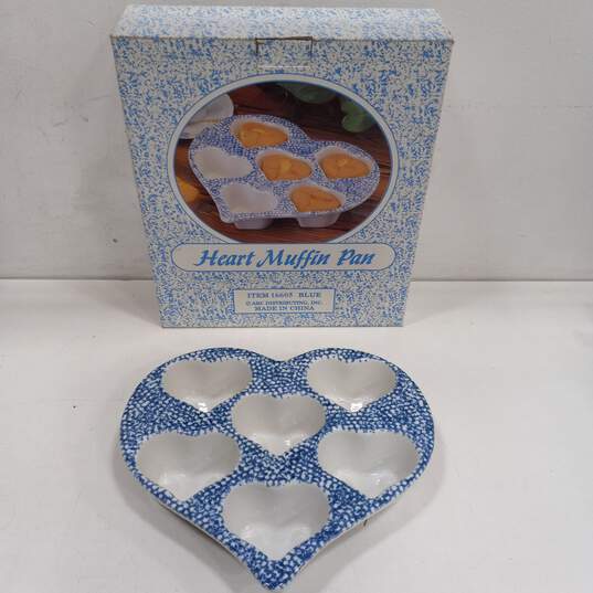 Vintage ABC Distributing Heart Shaped Muffin Pan w/Box image number 1