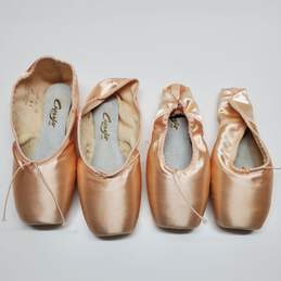 Capezio Ballet Dance Pointe Shoes 2 Pairs Size 8.5W #199/ 9W #197 alternative image