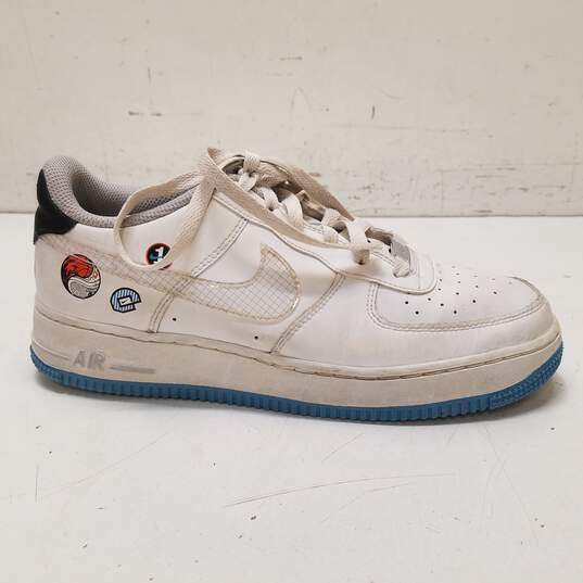 Nike Air Force 1 Low Happy Hoops (GS) Athletic Shoes White Blue DM8088-100 Size 6.5Y Women's Size 8 image number 1