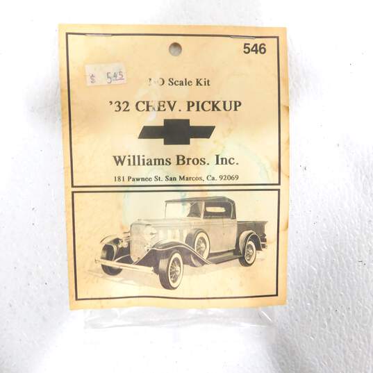 Williams Bros 32 Chevy Cabriolet & Pickup Truck HO Train Accessories image number 4