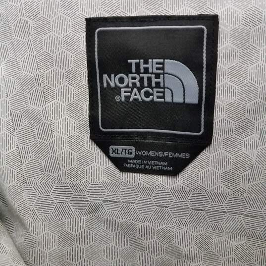 The North Face Rain Jacket Size XL image number 3