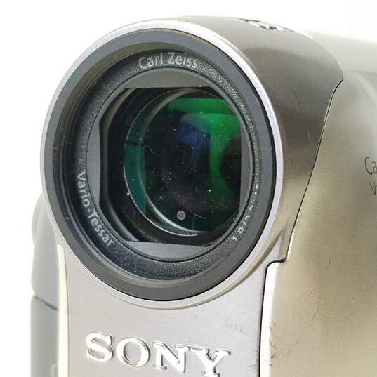 Sony Handycam DCR-HC32 MiniDV Camcorder For Parts or Repair image number 2